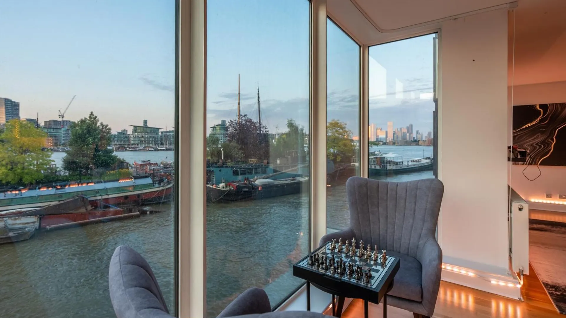 Tower Bridge Best Vue Apartment London