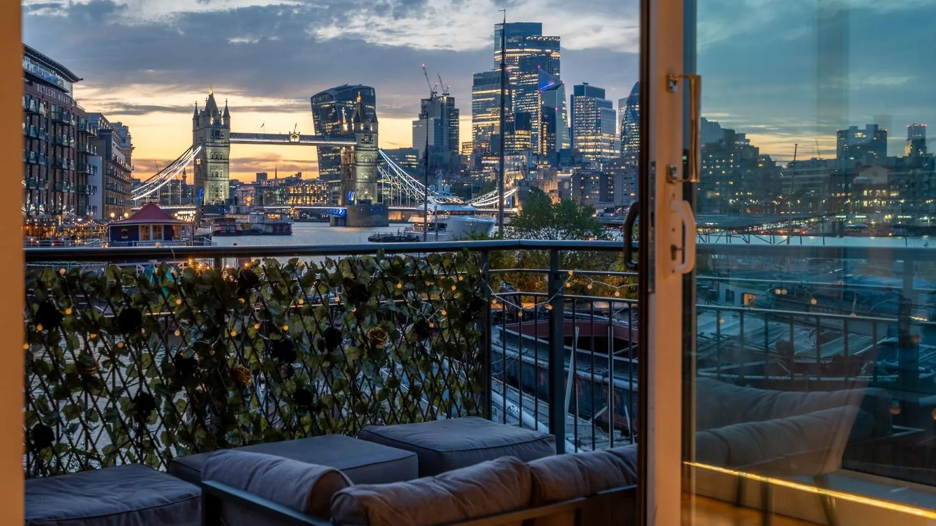 Tower Bridge Best Vue Apartment London