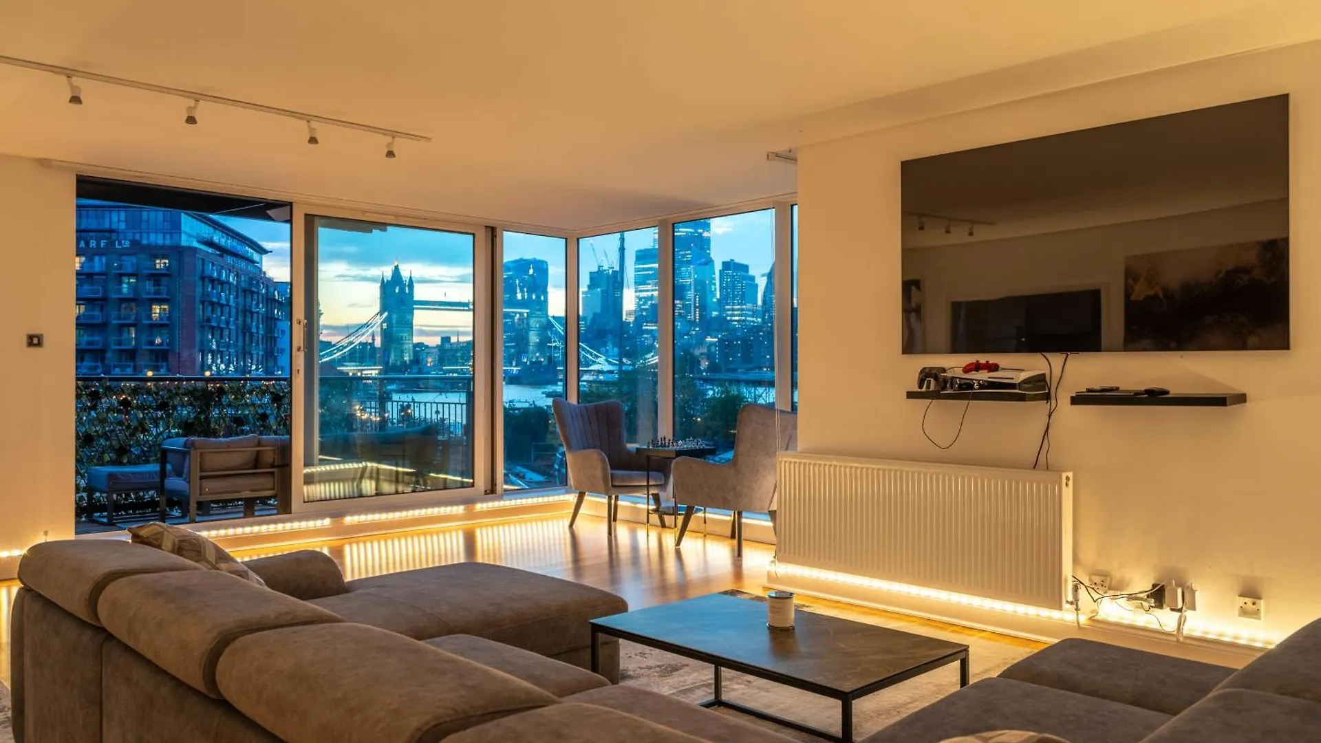 Tower Bridge Best Vue Apartment London